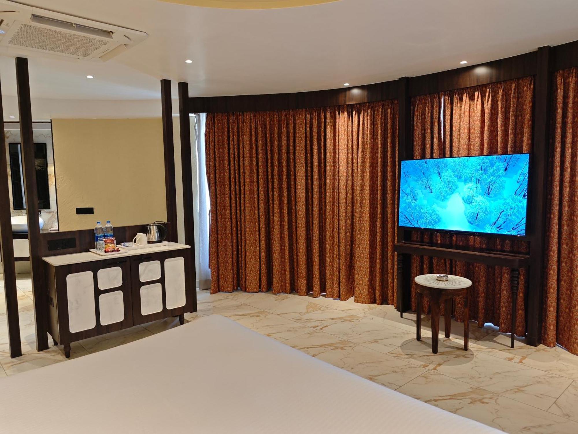 Manas Lifestyle Resort, Игатпури Екстериор снимка